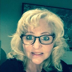 Meet your Posher, Roseann